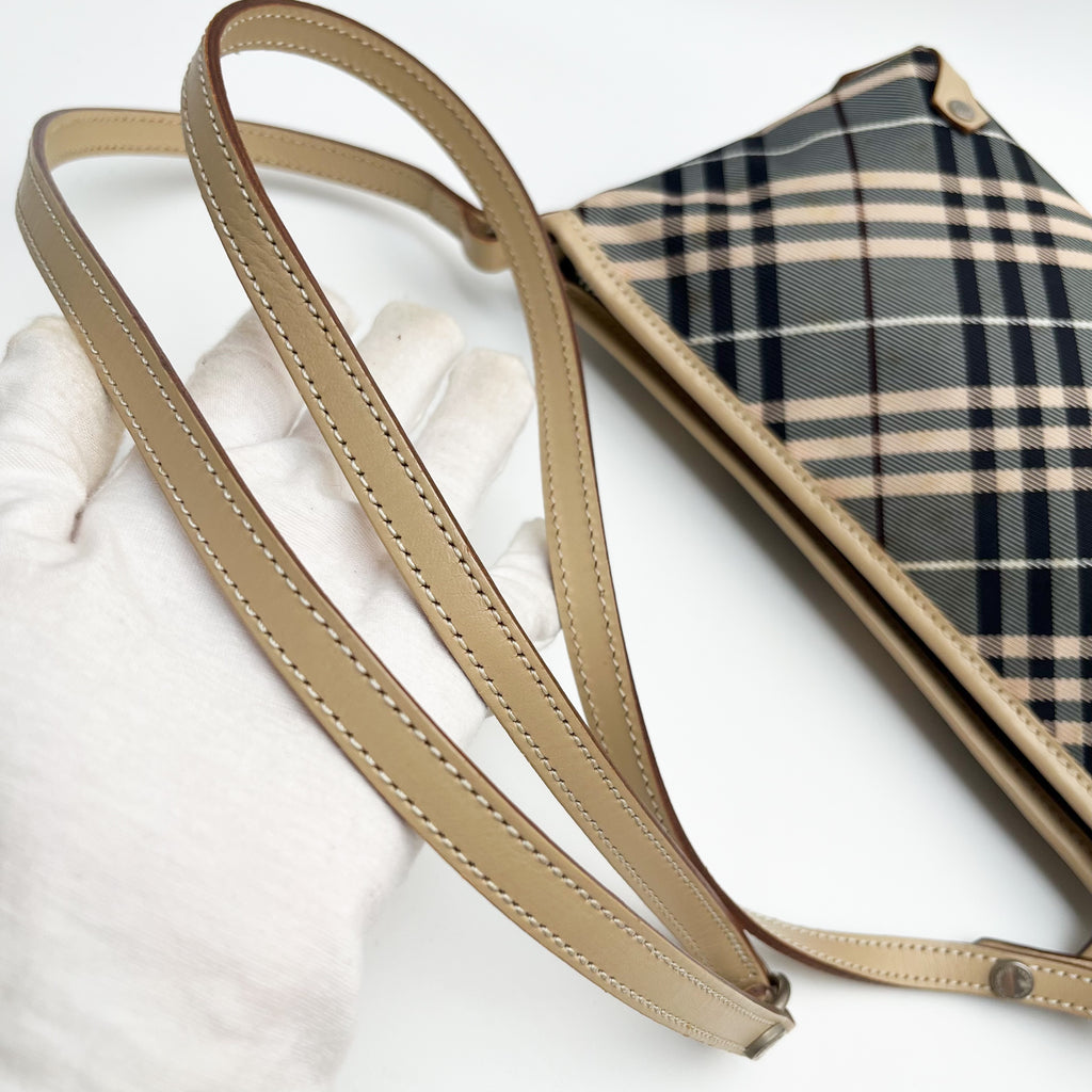 BURBERRY Lot of 2 Bags Crescent Shoulder Canvas Nylon Leather Brown Beige Auth