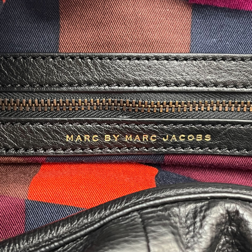 MARC BY MARC JACOBS Hobo Shoulder Bag Leather Black Gold Padlock Y2K Authentic