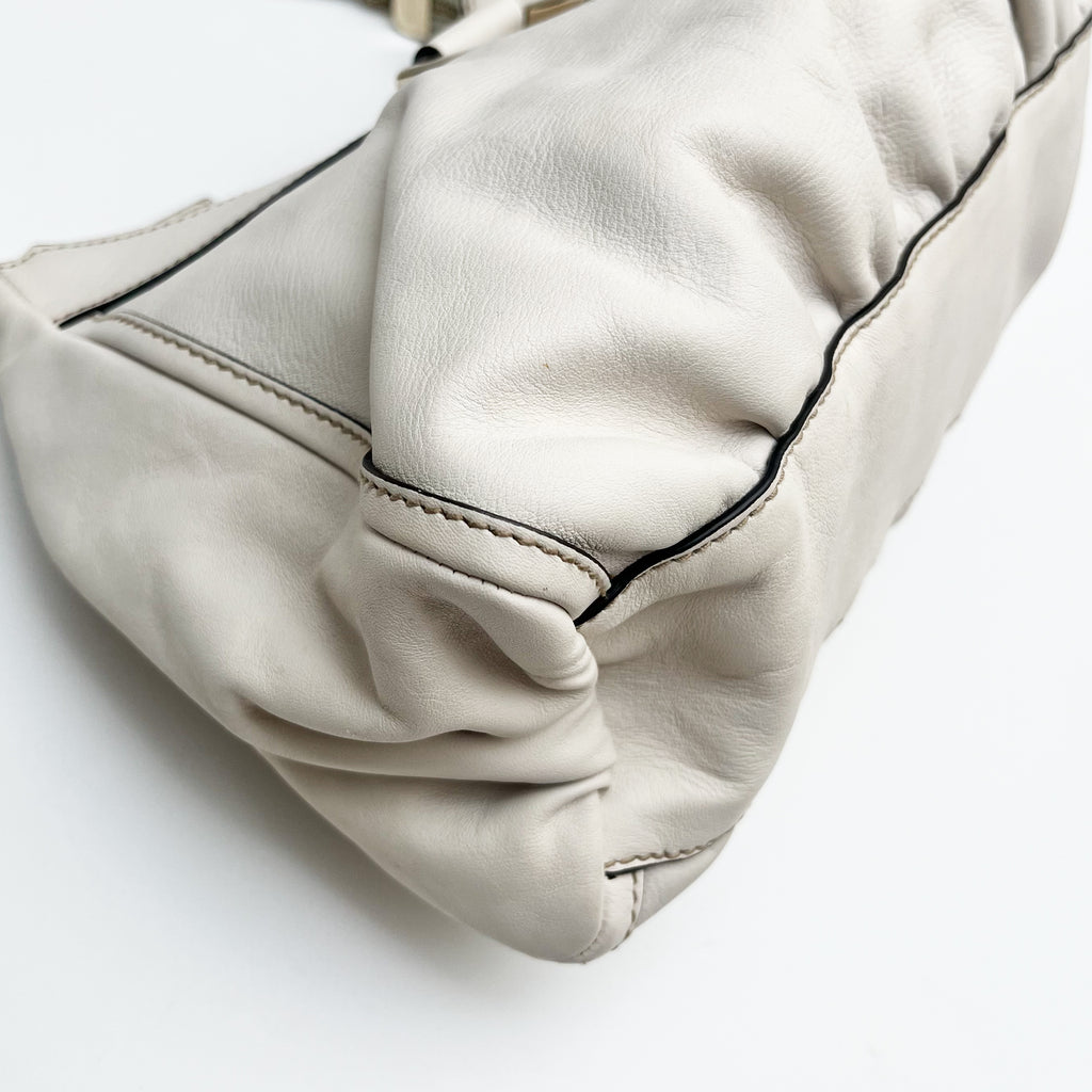 GUCCI 190525 Abbey Hobo Shoulder Bag White Leather Vintage Authentic From Japan