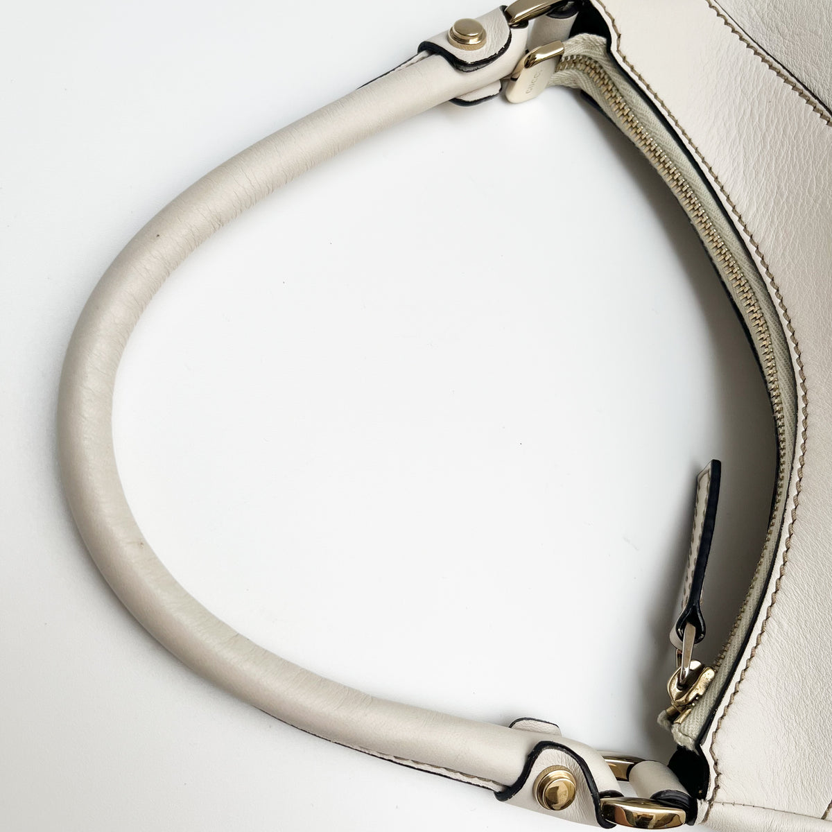 GUCCI 190525 Abbey Hobo Shoulder Bag White Leather Vintage Authentic From Japan
