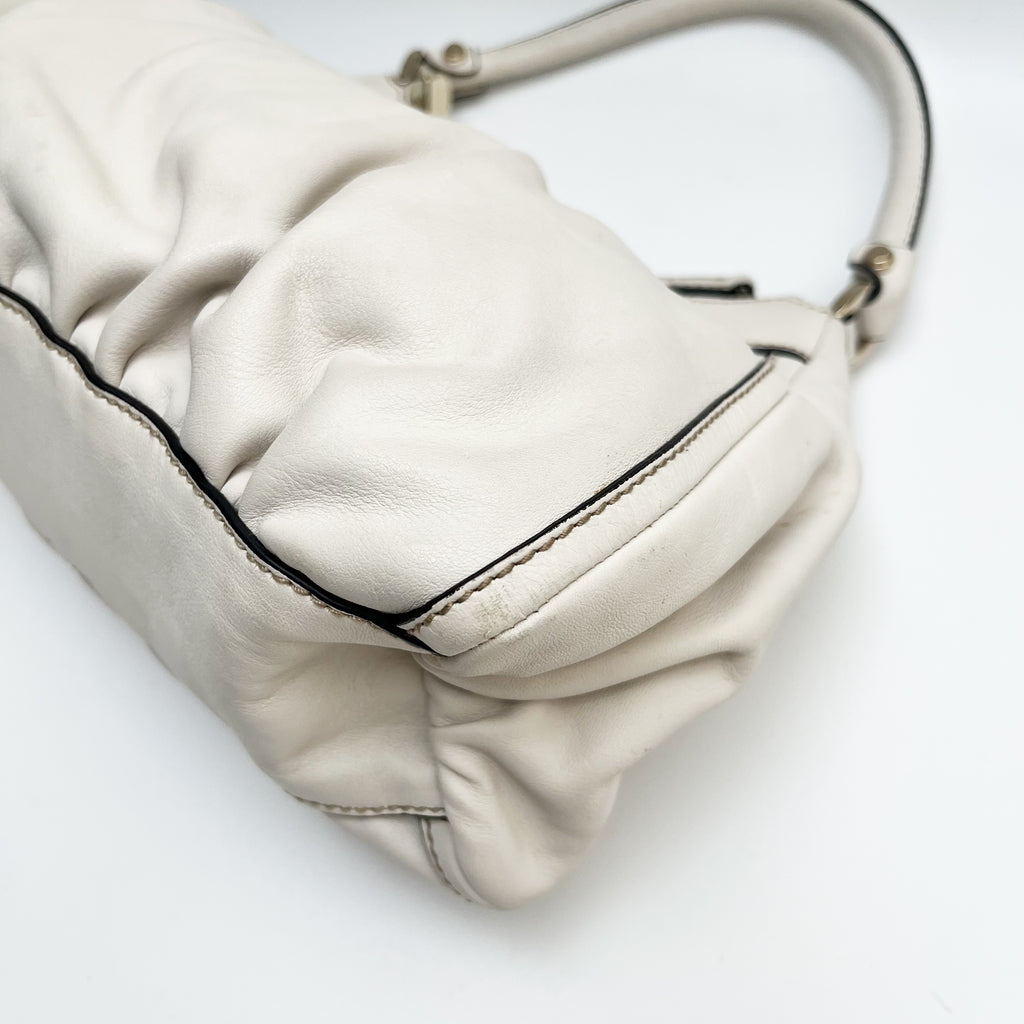 GUCCI 190525 Abbey Hobo Shoulder Bag White Leather Vintage Authentic From Japan