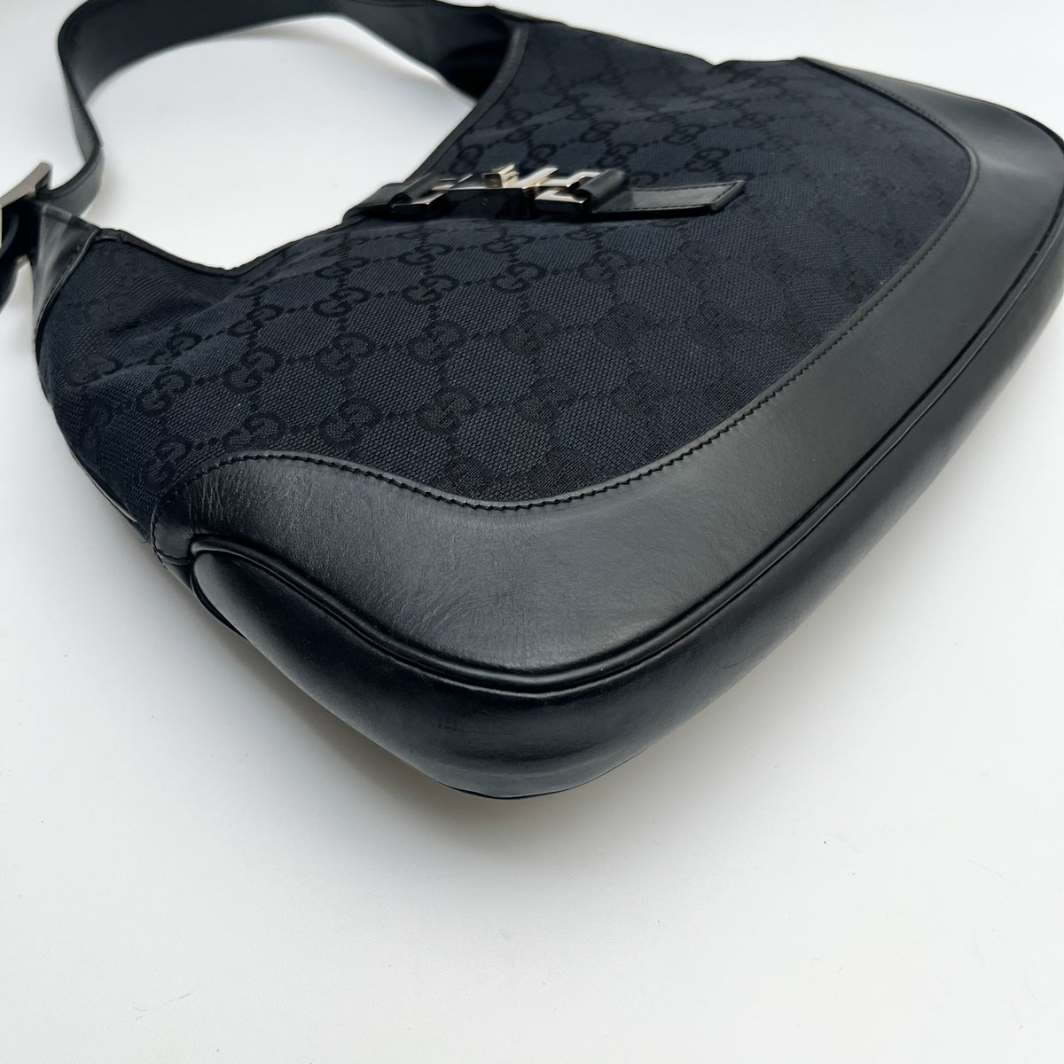 GUCCI 001 3306 Shoulder Bag GG Canvas Leather Black Authentic From Japan